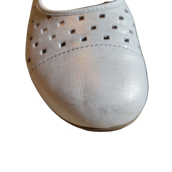 Gabor Hovercraft Flats Off White Shimmer Perforated Suede Shoes Career US 5.5 - Picture 3 of 9